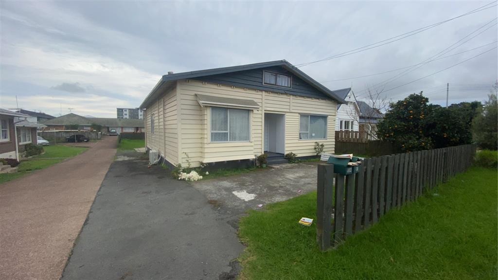 OTAHUHU, 6 BEDROOMS